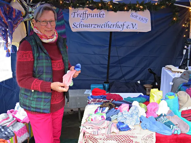 Doris Paulsen mit Bananensöckchen | Foto: Brigitte Melder