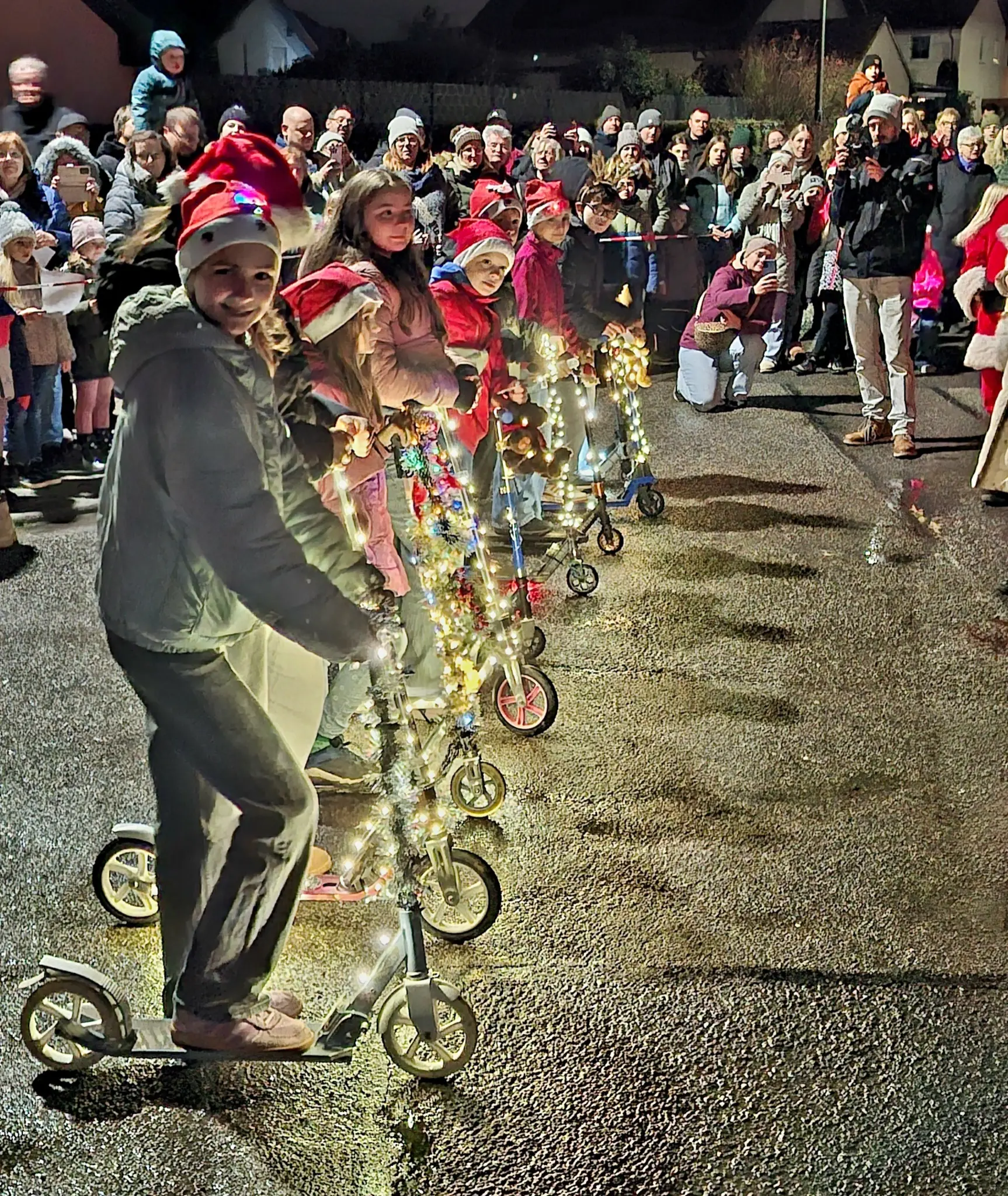 AHL-Santa-Kids-berraschen-die-Riding-Santas