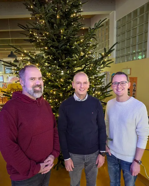 v.l.n.r.: Leiter der Kita Villa Regenbogen Christoph Bier, Landtagsabgeordneter Florian Bellaire, Ortsvorsteher Oliver Jauernig | Foto: Florian Bellaire