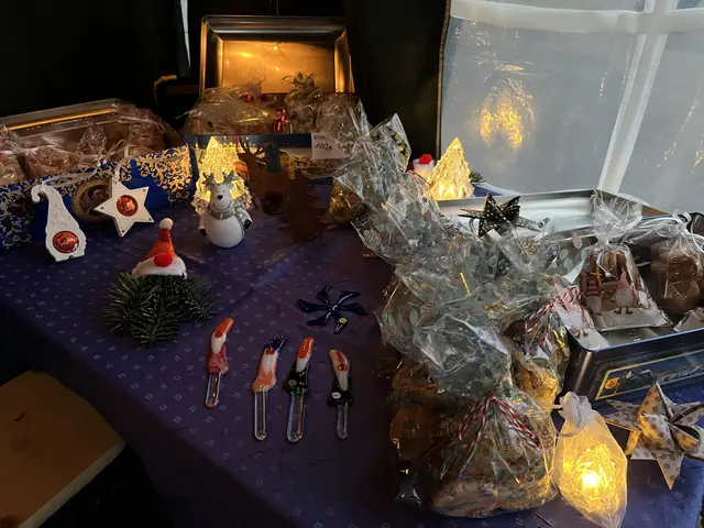 Selbstgebasteltes und Selbstgebackenes für den guten Zweck | Foto: Aljoscha Kertesz