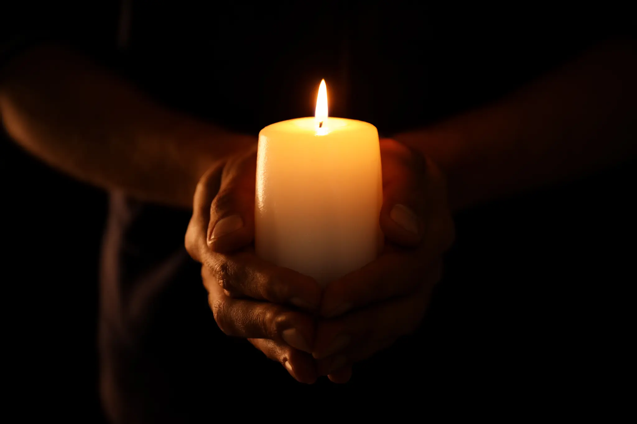 -Ein-Funke-Mut-Friedenslicht-von-Bethlehem-kommt-in-die-Pfalz