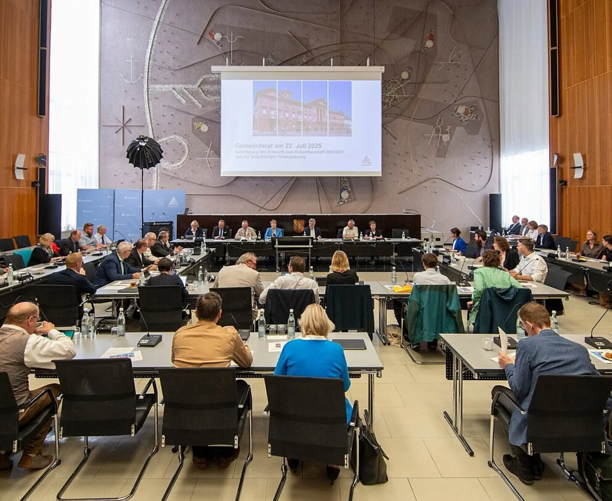 Leere-Kassen-in-Karlsruhe-Gemeinderat-befasst-sich-mit-rund-400-Einsparvorschl-gen