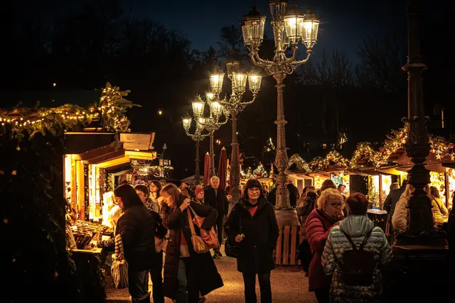 Bummeln auf dem Baden-Badener Christkindelsmarkt | Foto: Paul Needham