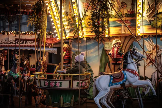 Spaß für die Kleinsten man auf dem Baden-Badener Christkindelsmarkt | Foto: Paul Needham