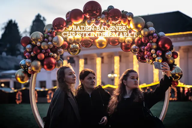 Weihnachtliches auf dem Christkindelsmarkt in Baden-Baden | Foto: Paul Needham