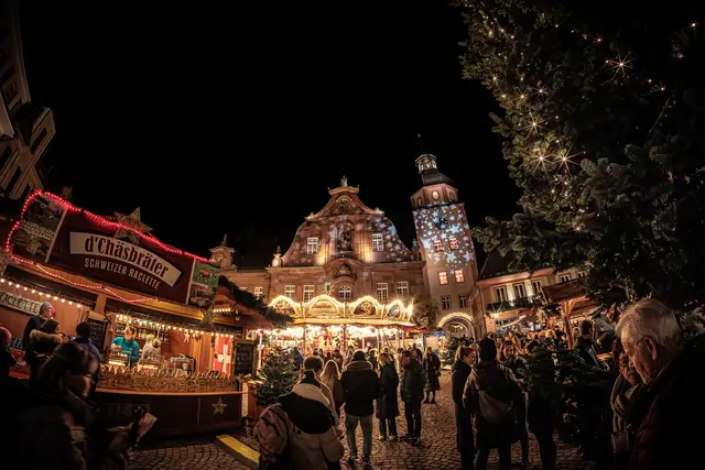 Den Sternlesmarkt in Ettlingen kann man auch nach Weihnachten noch besuchen | Foto: Paul Needham