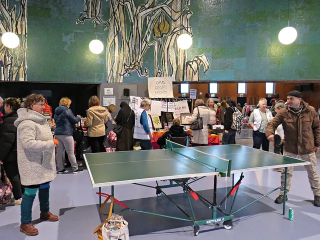 Wo gibt es denn so was? Tischtennis spielen während des Bummelns. Im Kulturzentrum dasHaus | Foto: Brigitte Melder