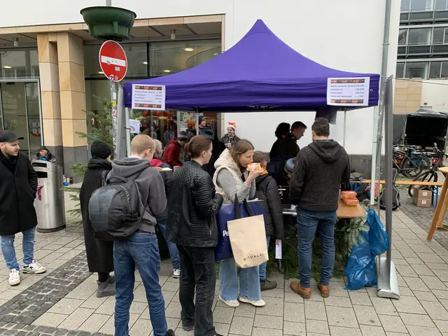 Die Waffeln sind der Renner | Foto: Peter Krietemeyer