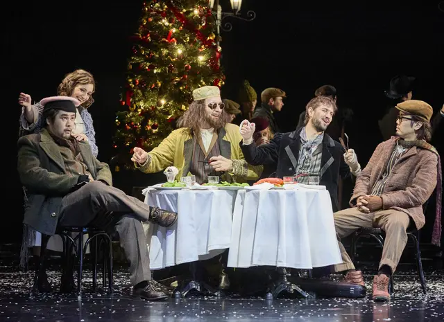 Umjubelte Premiere von La Bohème im Pfalztheater (von links): Kazuki Yoshida, Angela Nisi, Arkadiusz Jakus, Johannes Fritsche und Hyunkyum Kim | Foto: Thomas Brenner/gratis