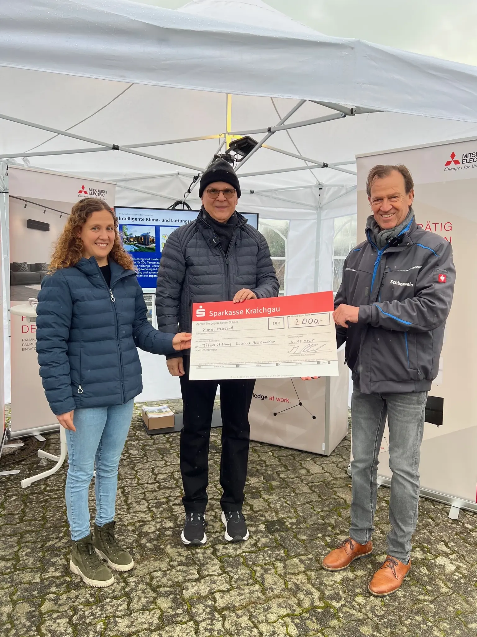 -Gro-e-Handwerker-f-rdern-Die-kleinen-Handwerker-