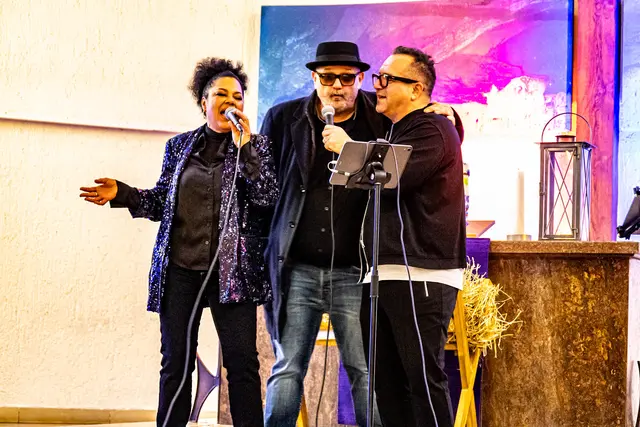 Rolf Stahlhofen ,die Rockröhre Miss Caroline und Naro Natale | Foto: Wolfgang Neuberth