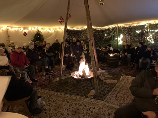 Das lebendige Adventsfenster der Stadt Ramstein-Miesenbach fand am 15.12.2025 im Pfadfinderzentrum Kurpfalz statt. | Foto: Peter Krietemeyer