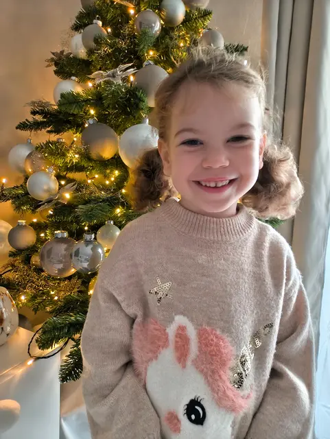 Aleyna (6) darf endlich wieder Kind sein | Foto: DKMS/privat