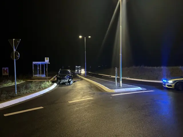 Das beteiligte Fahrzeug war stark beschädigt, daher nicht mehr fahrbereit und musste abgeschleppt werden | Foto: Polizeipräsidium Westpfalz