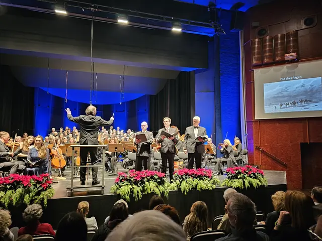 Jürgen Weisser mit Christoph Wittmann, Timothy Sharp und Thomas Herberich.  | Foto: Michael Landgraf