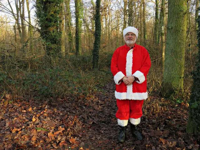 Der Weihnachtsmann war auch noch da: Karl-Heinz Waßmer | Foto: Brigitte Melder