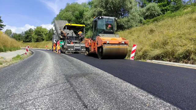 Symbolbild Straßensanierung | Foto: WalDec/stock.adobe.com