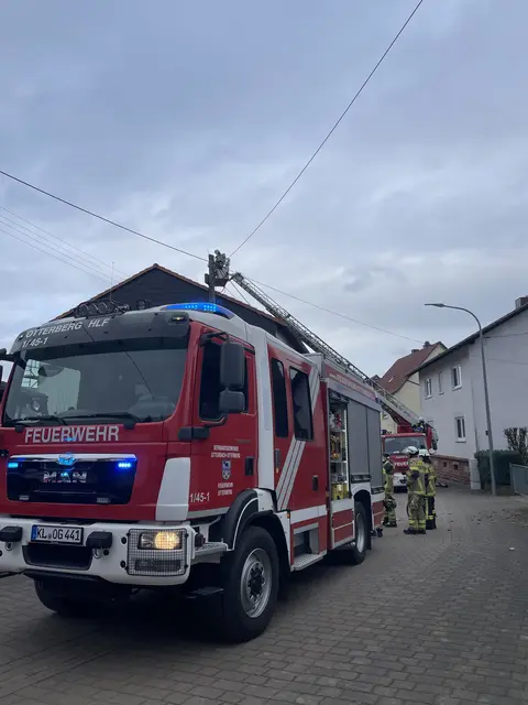 Vier Fahrzeuge und 15 Einsatzkräfte waren vor Ort | Foto: Freiwillige Feuerwehr VG Otterbach-Otterberg
