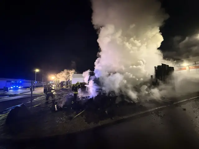 Löscharbeiten | Foto: Stadt Speyer, Brand- und Katastrophenschutz