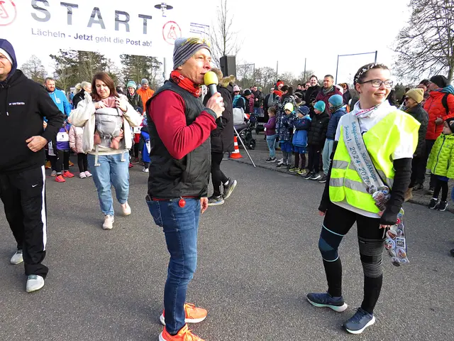Stadionsprecher und Rettichkönigin | Foto: Brigitte Melder