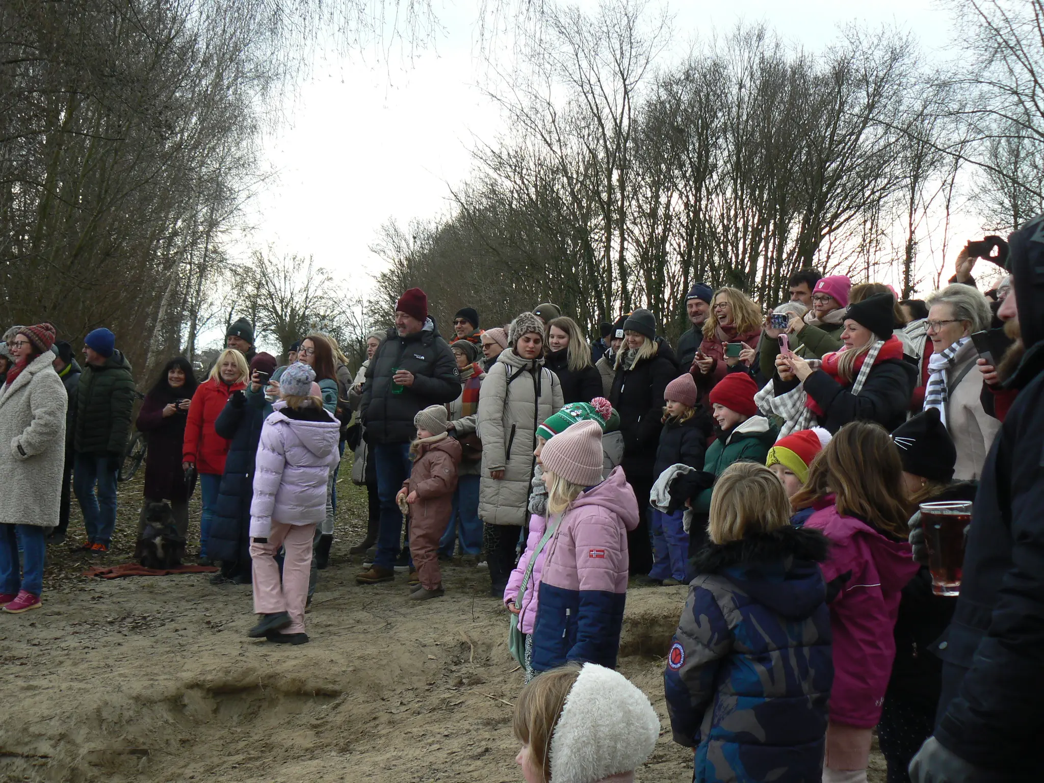 Neujahrsbaden-an-der-N8-Weide-Bobenheim-Roxheim