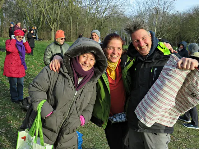 Stammschwimmerin Alexandra Niederrielage mit Freunden | Foto: Brigitte Melder