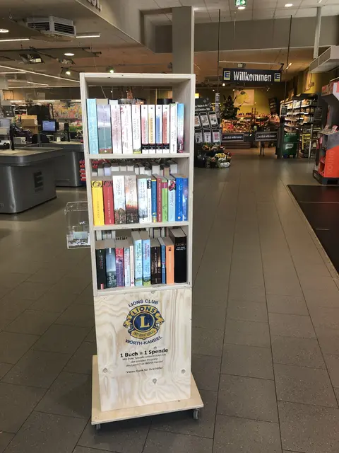 Das Bücherregal des Lions-Club Wörth-Kandel | Foto: LC Wörth-Kandel