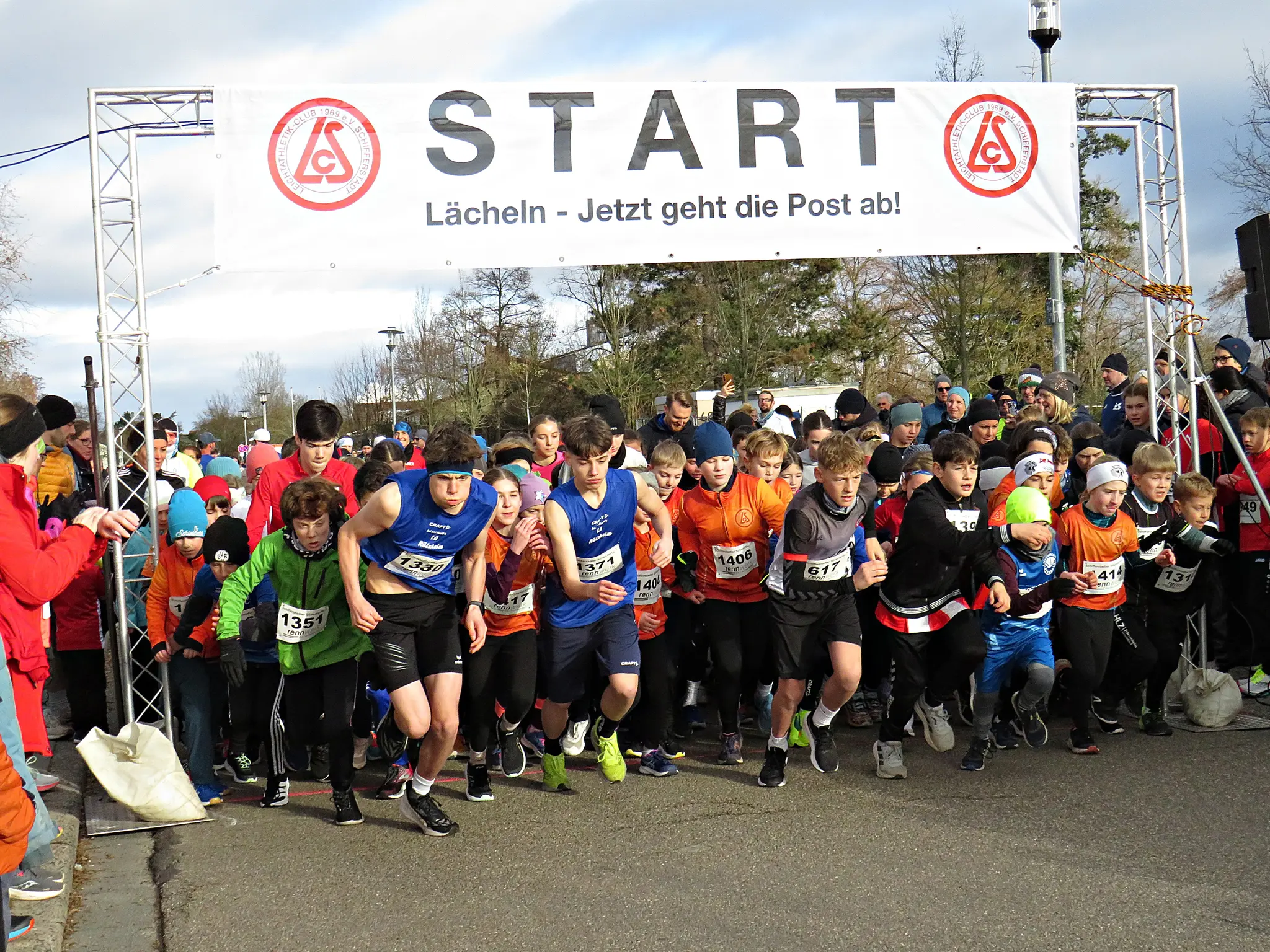 Giuliana-Spindler-siegt-beim-Silvesterlauf-der-Sch-lerinnen