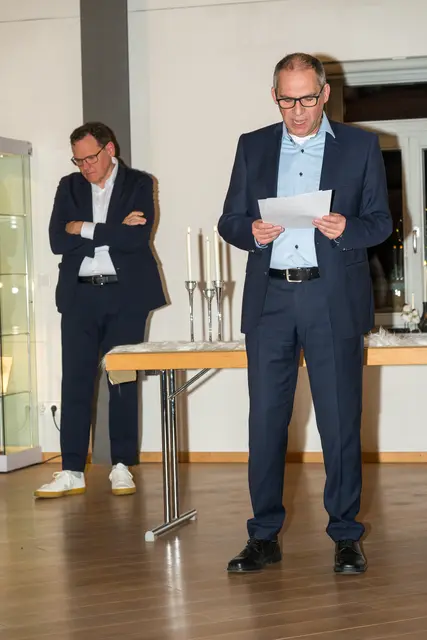 Michael Huber, Vorsitzender des Kulturkreis, informiert über geplante Ereignisse bis zur 1250-Jahr-Feier  | Foto: Wilfried Glauber, Fotozirkel Leimersheim