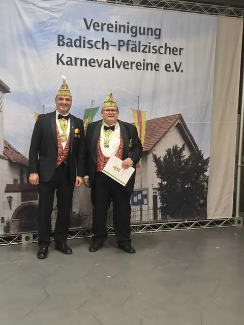 Christian Ernst, links, und Wolfgang Hyll von der Karnevalsgesellschaft Badenia 1900 e.V | Foto: Jutta Hauswirth