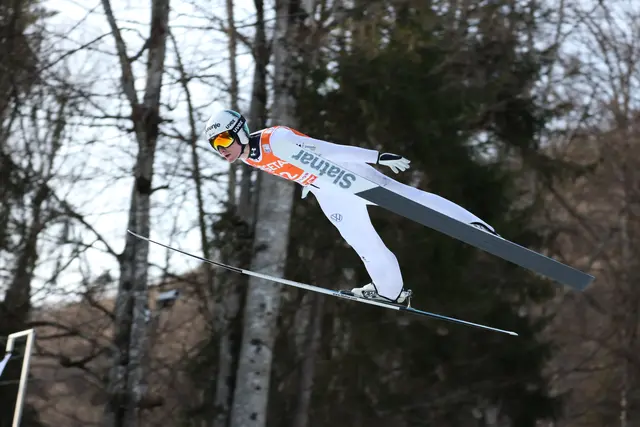 Er flog allen anderen davon - Domen Prevc  | Foto: moto - foto