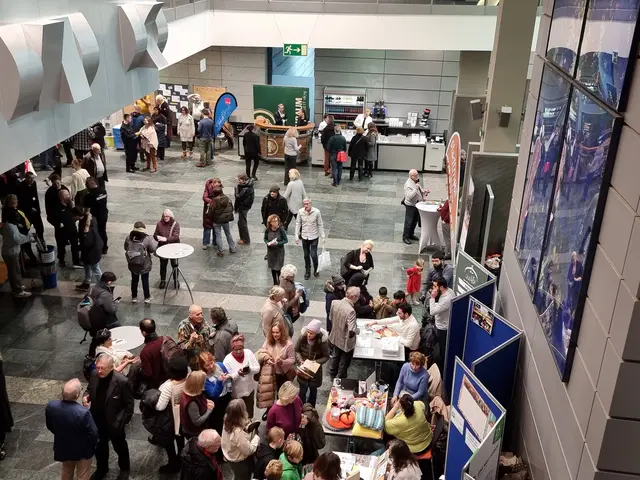 An allen Ständen war etwas los. | Foto: Charlotte Basaric-Steinhübl