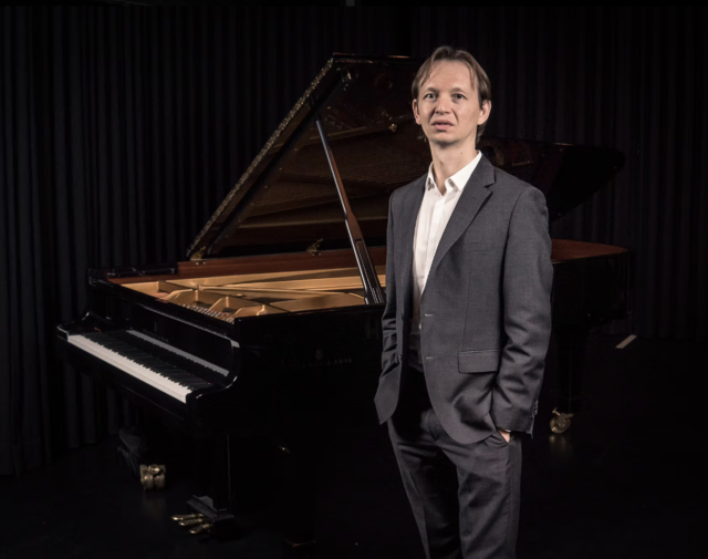 Der ungarische Pianist Laszlo Szitko zu Gast | Foto: Privat