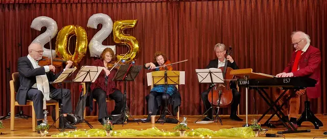 Mit einem festlichen Neujahrskonzert laden der Rhein-Pfalz-Kreis und die Volkshochschule Waldsee am Sonntag, 18. Januar, zum musikalischen Jahresauftakt ein. Das Foto stammt vom Neujahrskonzert des vergangenen Jahres. | Foto: Palatina Klassik