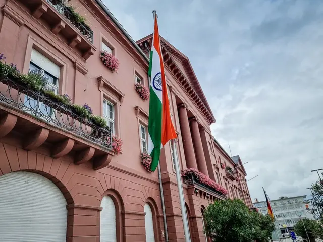 Ob bei den "India Summer Days", an der Hochschule am KIT oder im Alltag wie hier auch am Karlsruher Rathaus: Indien ist oft sichtbar in der Stadt
 | Foto: IGNKA
