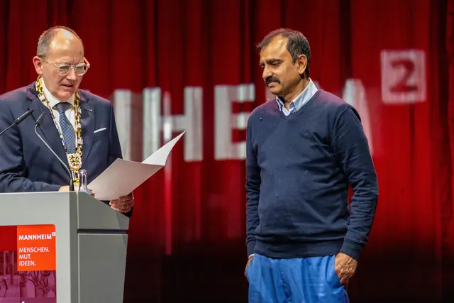 OB Christian Specht und Muhammad Afzal | Foto: Wolfgang Neuberth