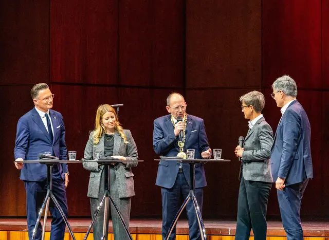 v.r.Dr. Gabriel Clemens-Dr.Claudia Fleischer,Christian Specht-Miriam Scharlibbe-Prof. Dr.med Maurice Stephan Michel | Foto: Wolfgang Neuberth