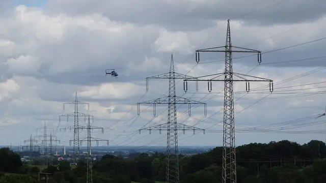 Vom 12. Januar bis Mitte Februar 2026 führt Amprion Leitungskontrollen per Helikopter durch | Foto: Amprion GmbH