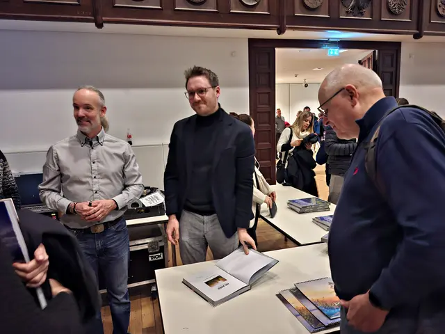 Dr. Oliver Schwenn, Yannick Scherthan und Dr. Johann-Peter Melder | Foto: Brigitte Melder