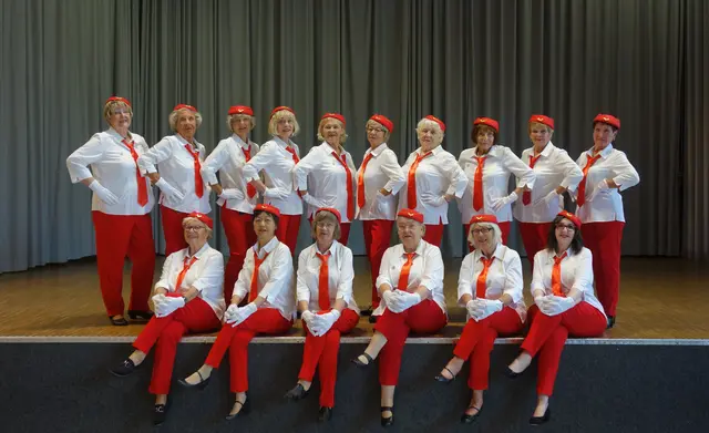 „Rückflug durch die Zeit“, mit dem AWO-Ballett | Foto: AWO-Ballett Werner Nannig