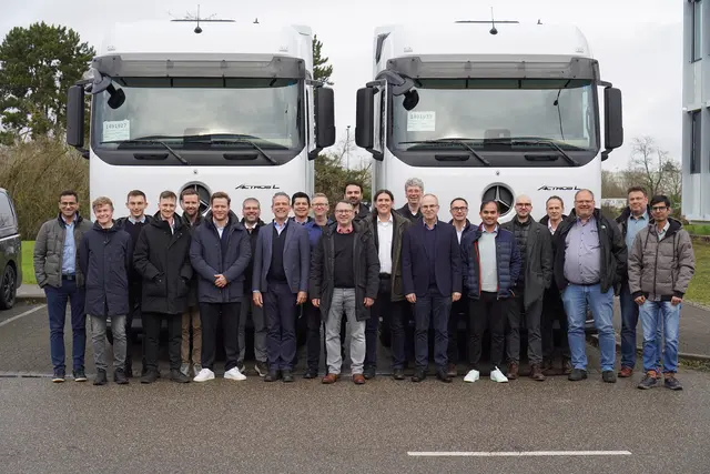 Das Konsortium des Projekts TWIN4TRUCKS. | Foto: SmartFactory-KL