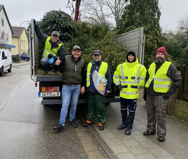 Christbaumsammelaktion hat der CDU-Ortsverband Bellheim | Foto: Gadinger/frei