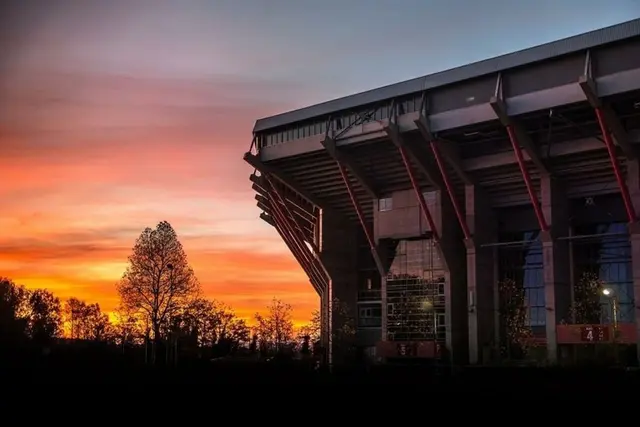 Das Fritz-Walter-Stadion auf dem Betzenberg wird am 24. Januar 2026 zum Treffpunkt der Landespolitik. Hier beschließt die SPD Rheinland-Pfalz ihr Regierungsprogramm zur Landtagswahl. | Foto: Frank Pfaff