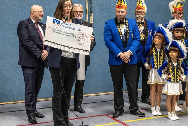 Scheckübergabe der VR Bank Rhein-Neckar eG | Foto: Wolfgang Neuberth