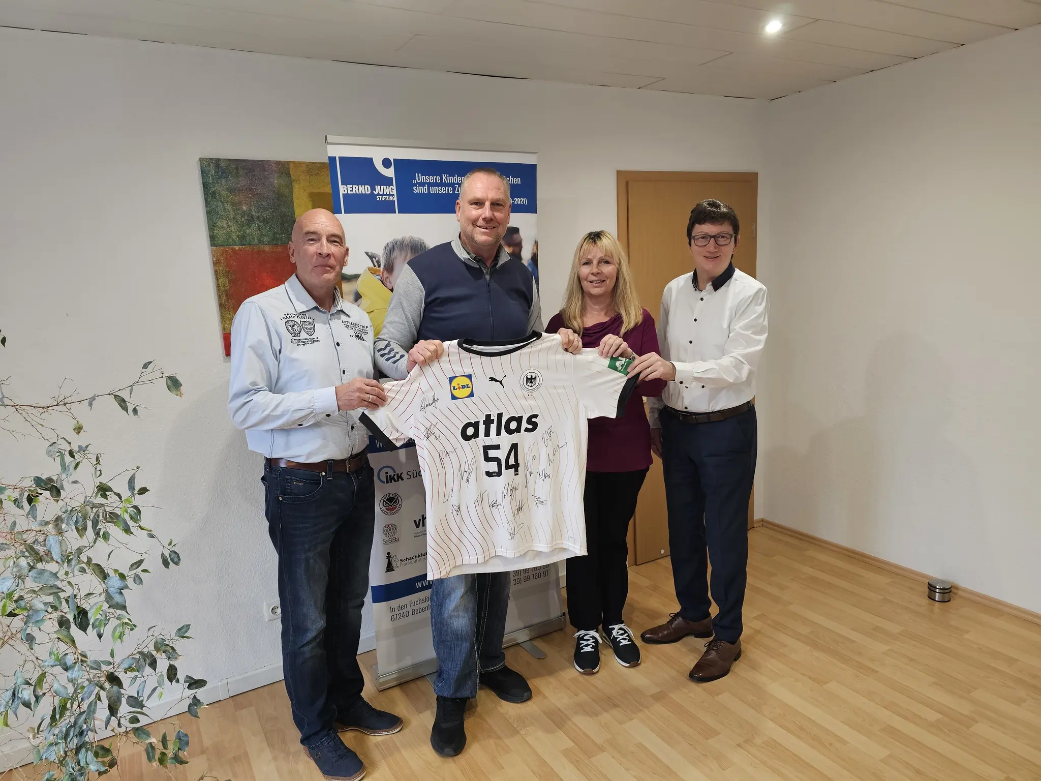 Handball-EM-Wir-versteigern-ein-Highlight-