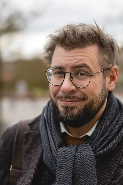 Hiram Kümper spricht im Historischen Museum in Speyer über Sepp Herberger | Foto: Daniel Bußmann/gratis