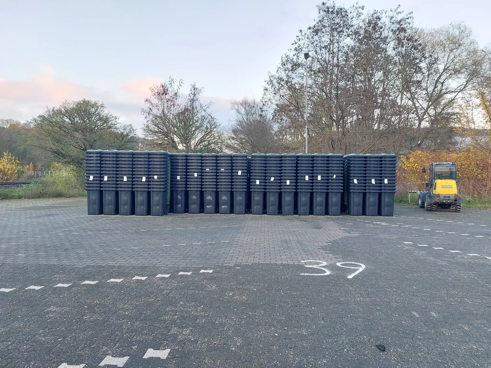 Tonnentausch-geht-weiter-Zu-tauschende-oder-zu-viel-gelieferte-Tonnen-bereitstellen