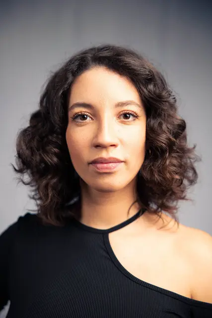 Sopranistin Chelsea Zurflüh verleiht dem Sinfoniekonzert in der Fruchthalle Kaiserslautern mit ihrer klaren Stimme besondere Ausdruckskraft | Foto: Andreas Fleck/gratis