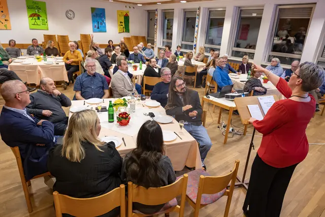 Susanne Wagner begrüßte die Gäste beim Neujahrsempfang des MGH. | Foto: Stefan Layes
