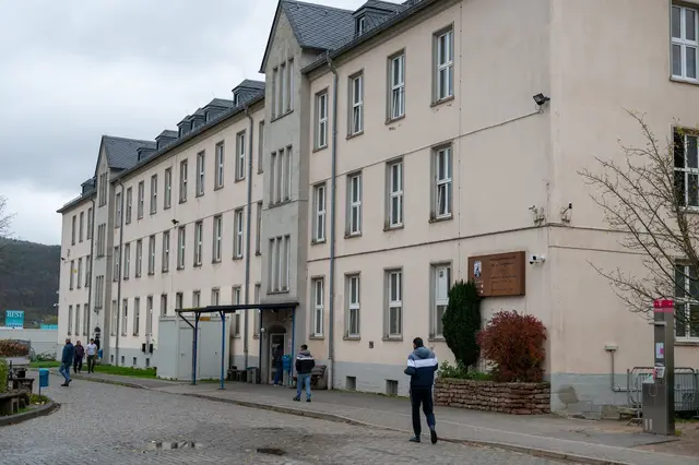 Auch Zahlen zur Landesaufnahmeeinrichtung in Trier legte das Ministerium vor. (Archivfoto)  | Foto: Harald Tittel/dpa